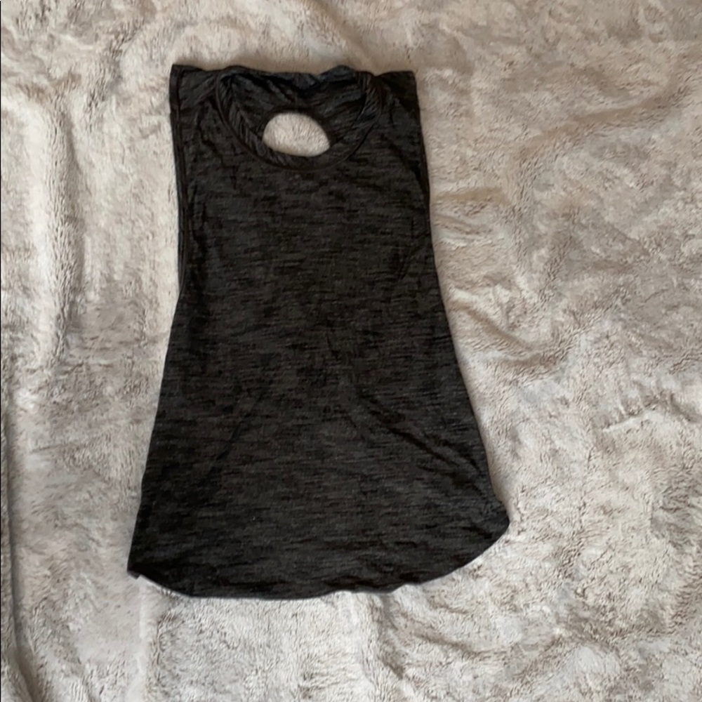 Lululemon cross back keyhole tank